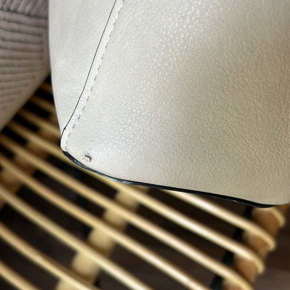 Steve Madden Tote - Picture 11 of 14